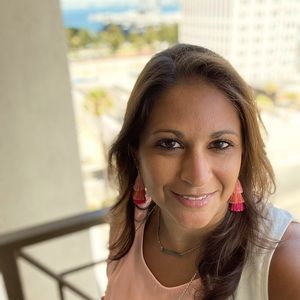 Meet your Posher, Sabrina